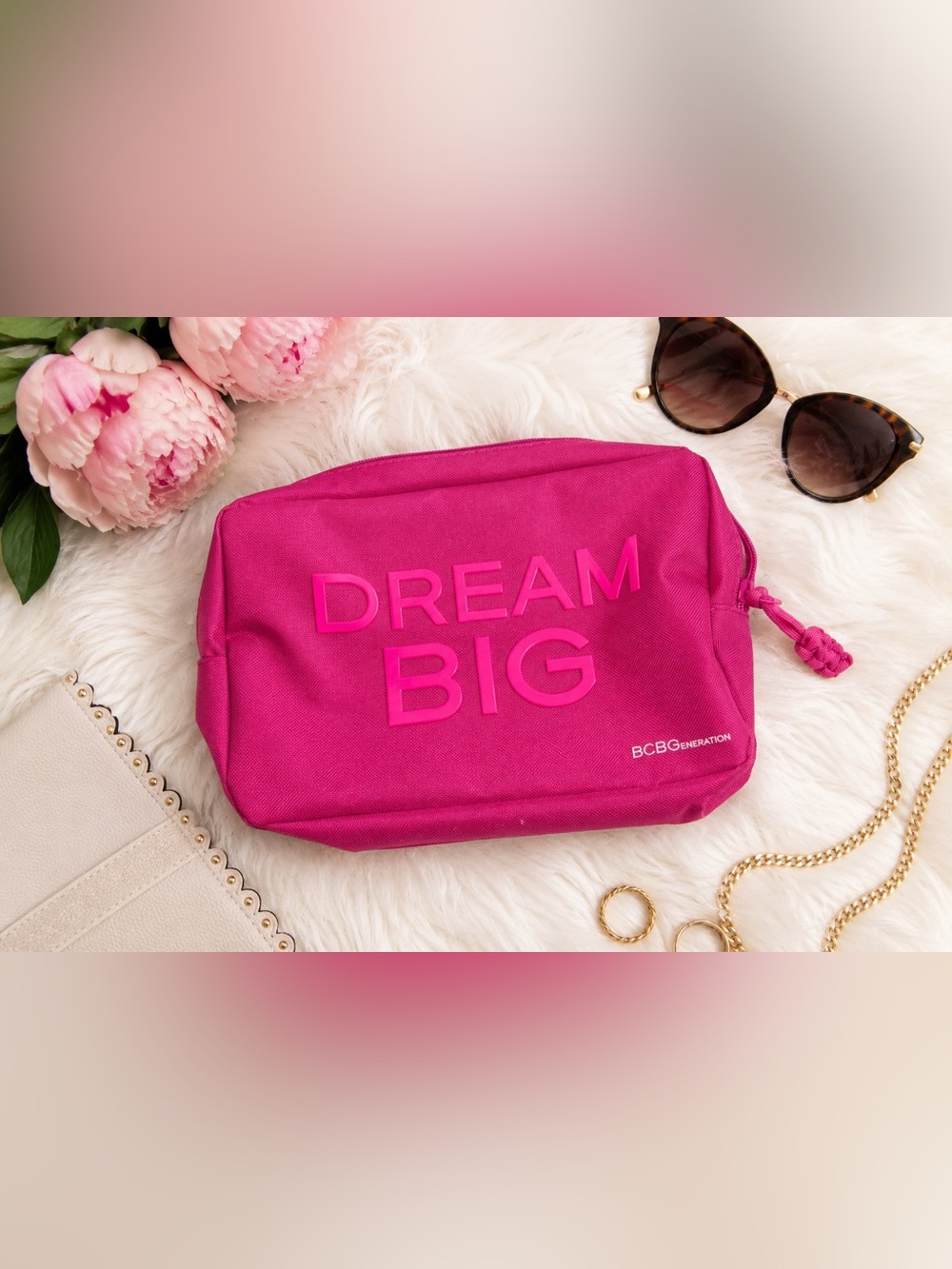 NWOT. BCBGeneration Hot Pink 'DREAM BIG' Cosmetic Bag